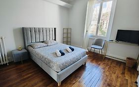 Self-Checkin Town House - Rooms To Rent In A Beautiful Modern Town House - Not A Hotel - Location De Chambres Avec Arrivee En Autonomie - Extra Fee For Sheets And Towels - Private Parking - Check Your Plateform Inbox And Follow Check-In Instructions