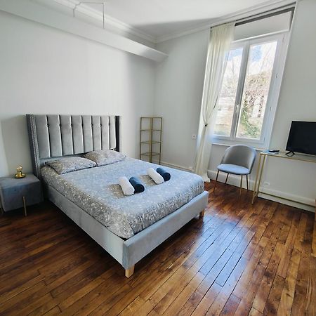 Self-Checkin Town House - Rooms To Rent In A Beautiful Modern Town House - Not A Hotel - Location De Chambres Avec Arrivee En Autonomie - Extra Fee For Sheets And Towels - Private Parking - Check Your Plateform Inbox And Follow Check-In Instructions Saint-Romain-en-Gal Extérieur photo