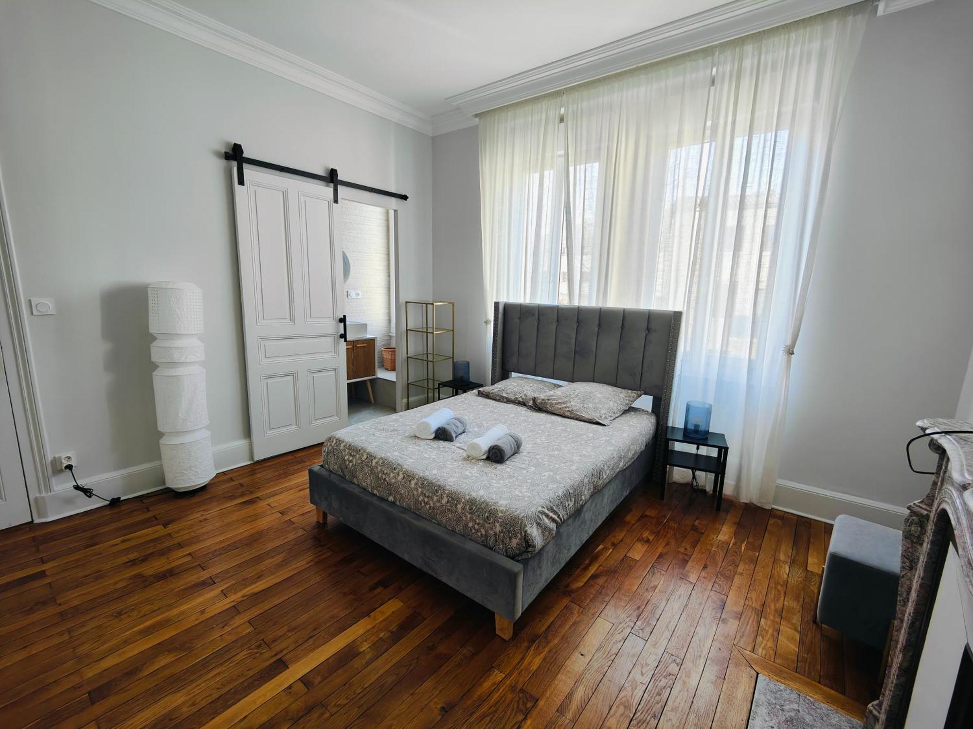 Self-Checkin Town House - Rooms To Rent In A Beautiful Modern Town House - Not A Hotel - Location De Chambres Avec Arrivee En Autonomie - Extra Fee For Sheets And Towels - Private Parking - Check Your Plateform Inbox And Follow Check-In Instructions Saint-Romain-en-Gal Extérieur photo
